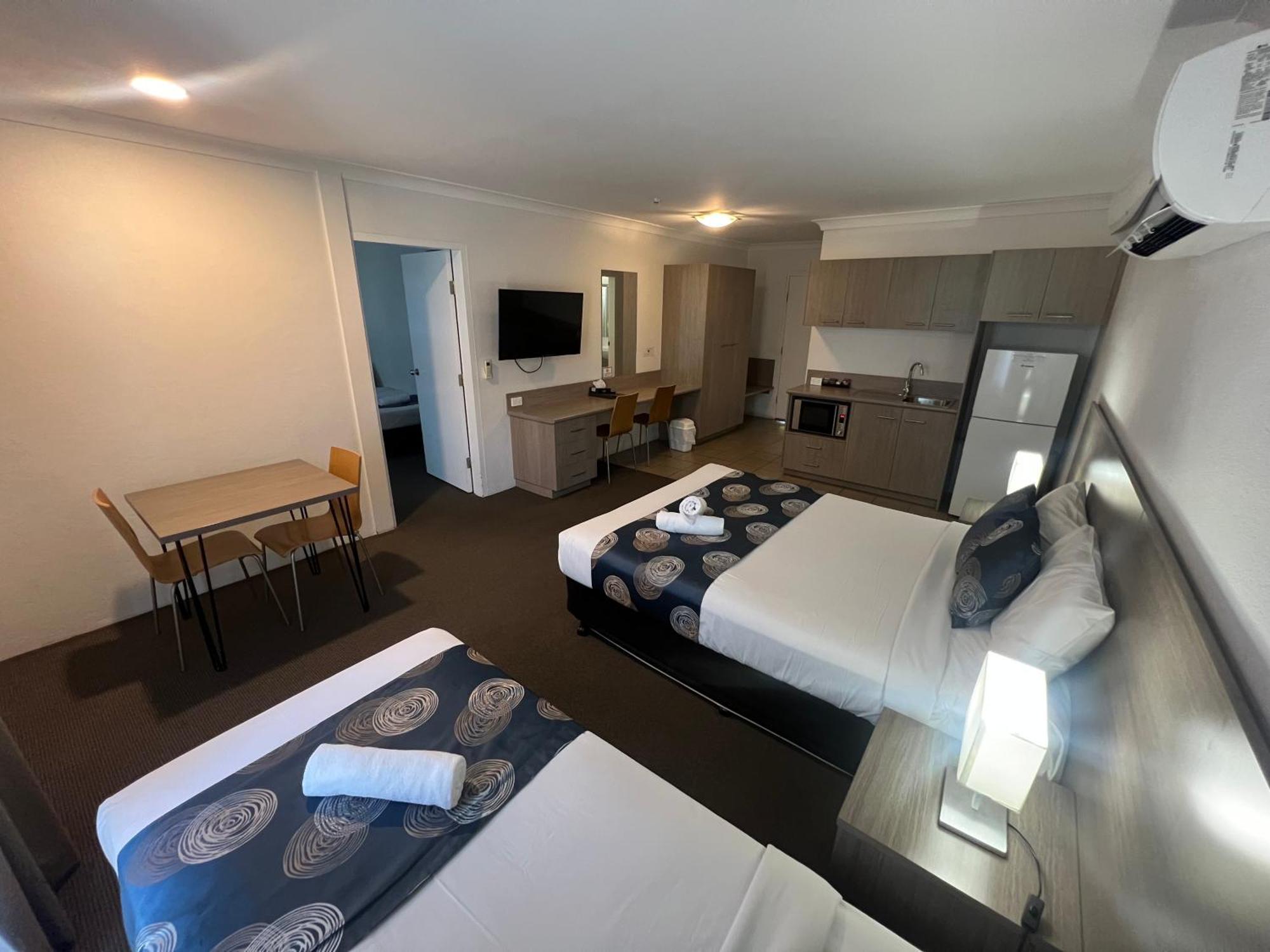 Adelong Motel Narrabri Extérieur photo