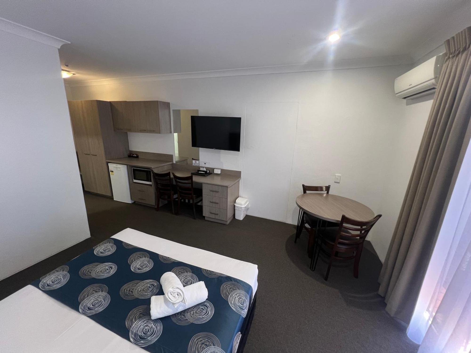 Adelong Motel Narrabri Extérieur photo