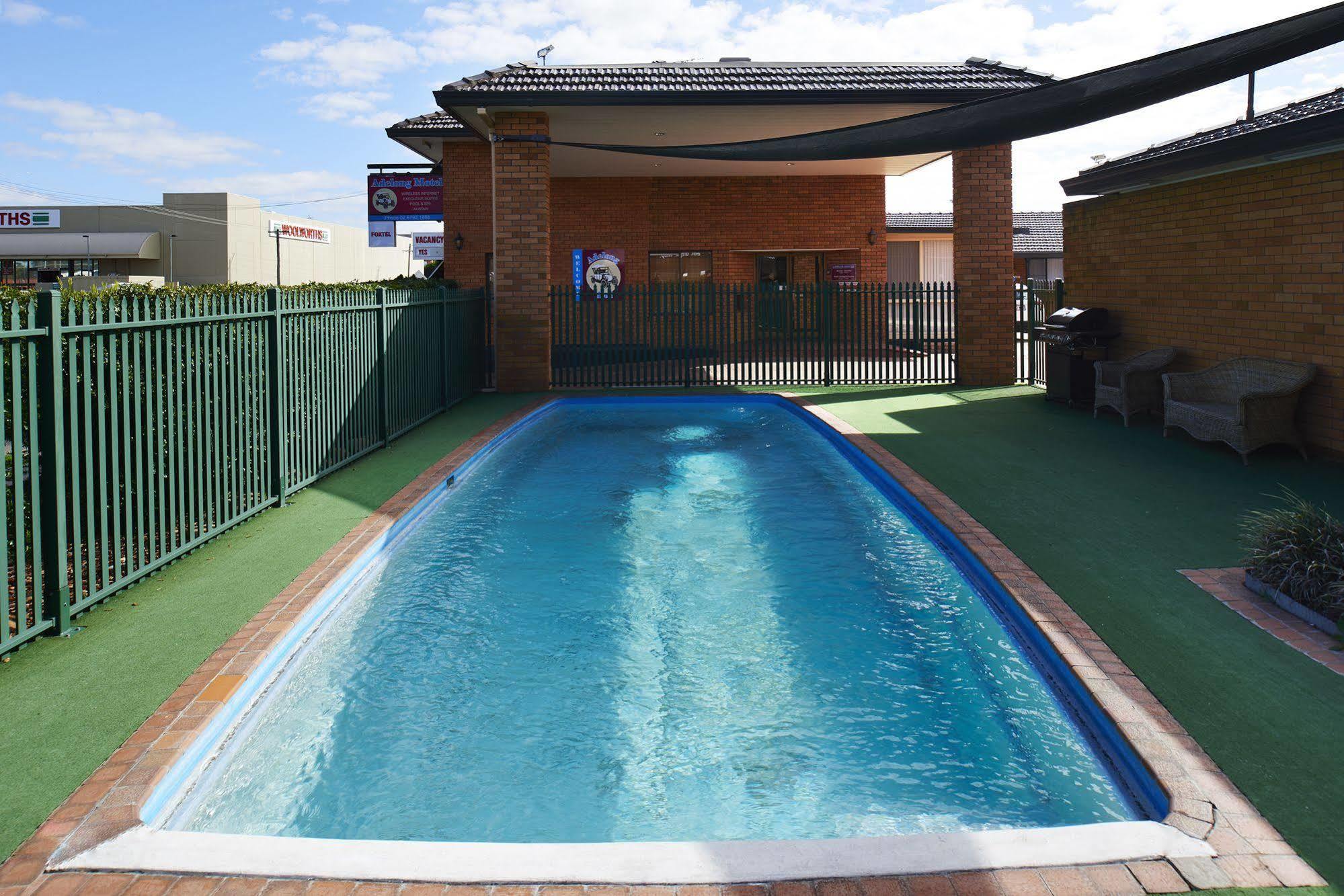 Adelong Motel Narrabri Extérieur photo